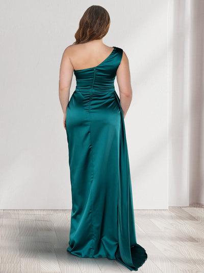 Sheath/Column One-Shoulder Sleeveless Ruched Plus Size Bridesmaid Dresses with Split Side